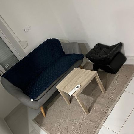 Appartement Calme Dans Villa Individuelle Bagnols-sur-Ceze Exterior photo