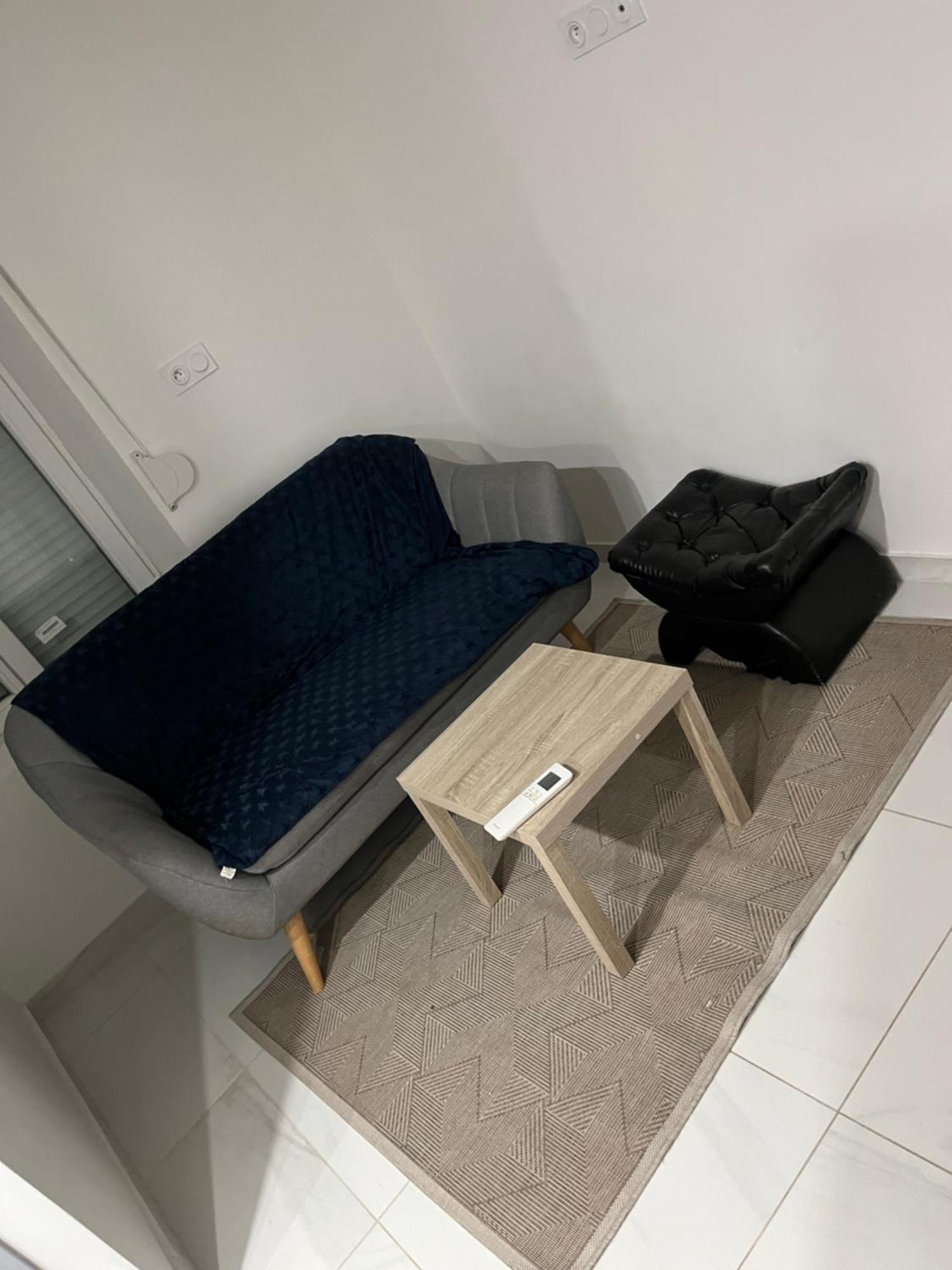 Appartement Calme Dans Villa Individuelle Bagnols-sur-Ceze Exterior photo